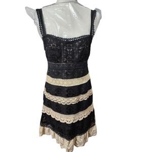 Nanette Lepore Black & Ivory Lace Fit & Flare Party Dress 4 preowned